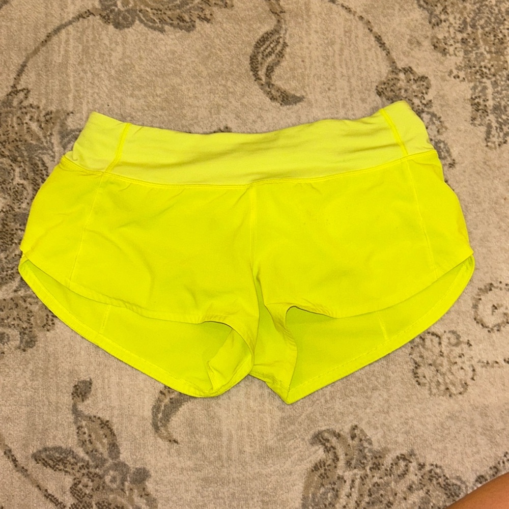 LuluLemon Speed Up Low-Rise 2.5 Shorts